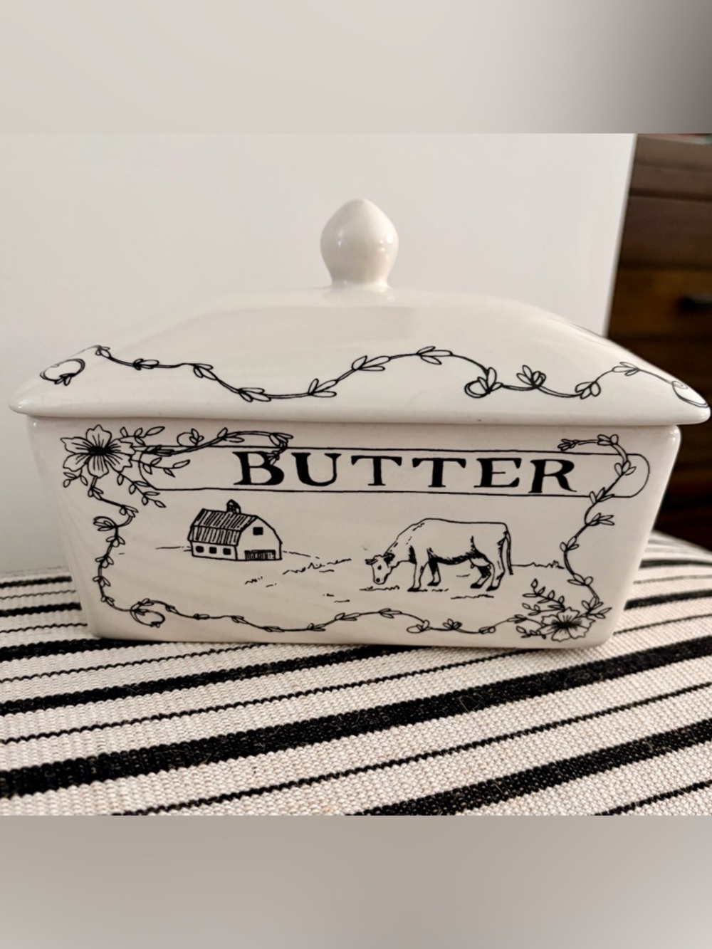 Creative Co-Op White Ceramic Butter Dish with Black Farmhouse Illustration
